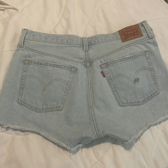 Levis 501 shorts light wash sz 30 - Picture 1 of 7